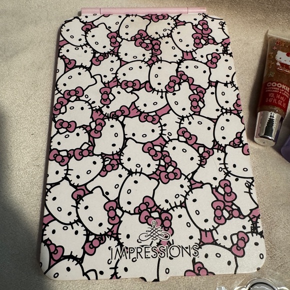 Hello Kitty Bundle NWT - Picture 3 of 10